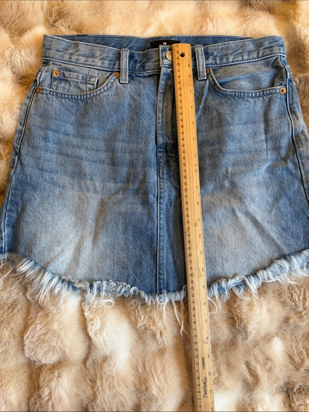 7 for all mankind denim mini skirt distressed hemline light wash size 29 - Picture 6 of 11
